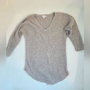 New York & Company Beige V-Neck Sweater with Shirttail Hem